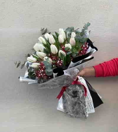 21 Beyaz Lale